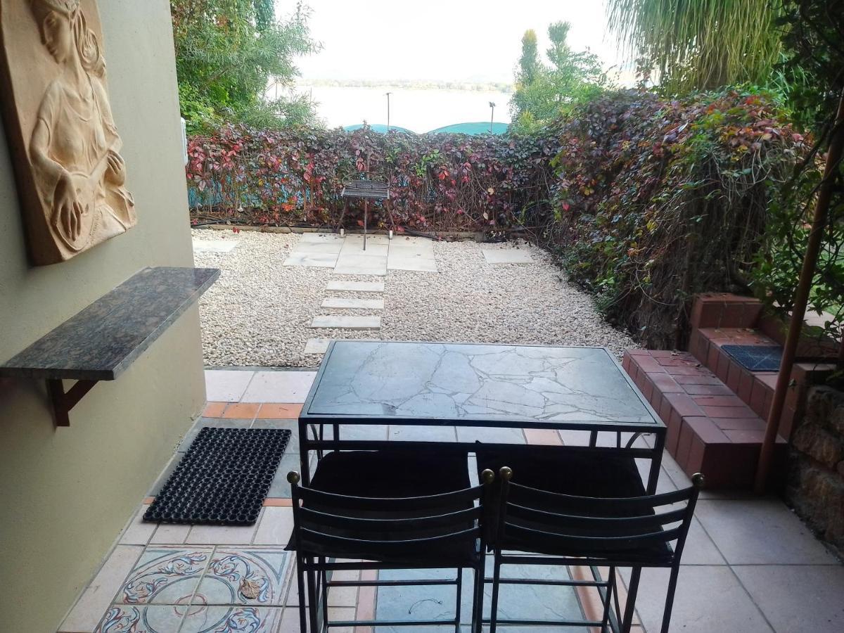 Marina Views Guesthouse Hartbeespoort Exterior photo